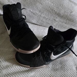 Nike Kyrie Irving Black Basketball Shoes